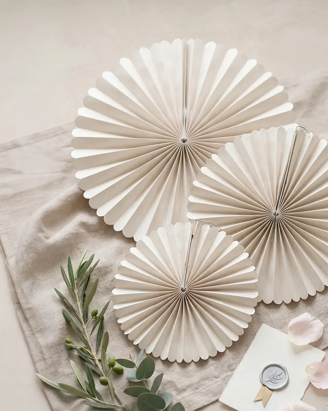 rosetter, beige - 3 stk.
