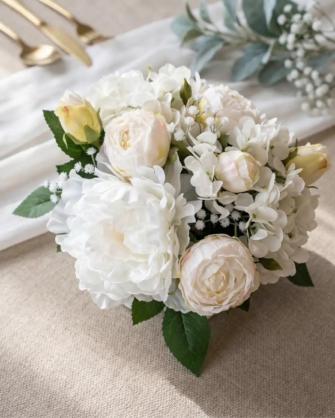 Centerpiece - Light Cream