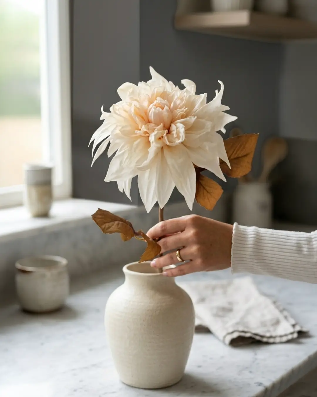 Silkeblomst Dahlia 75 cm - Creme