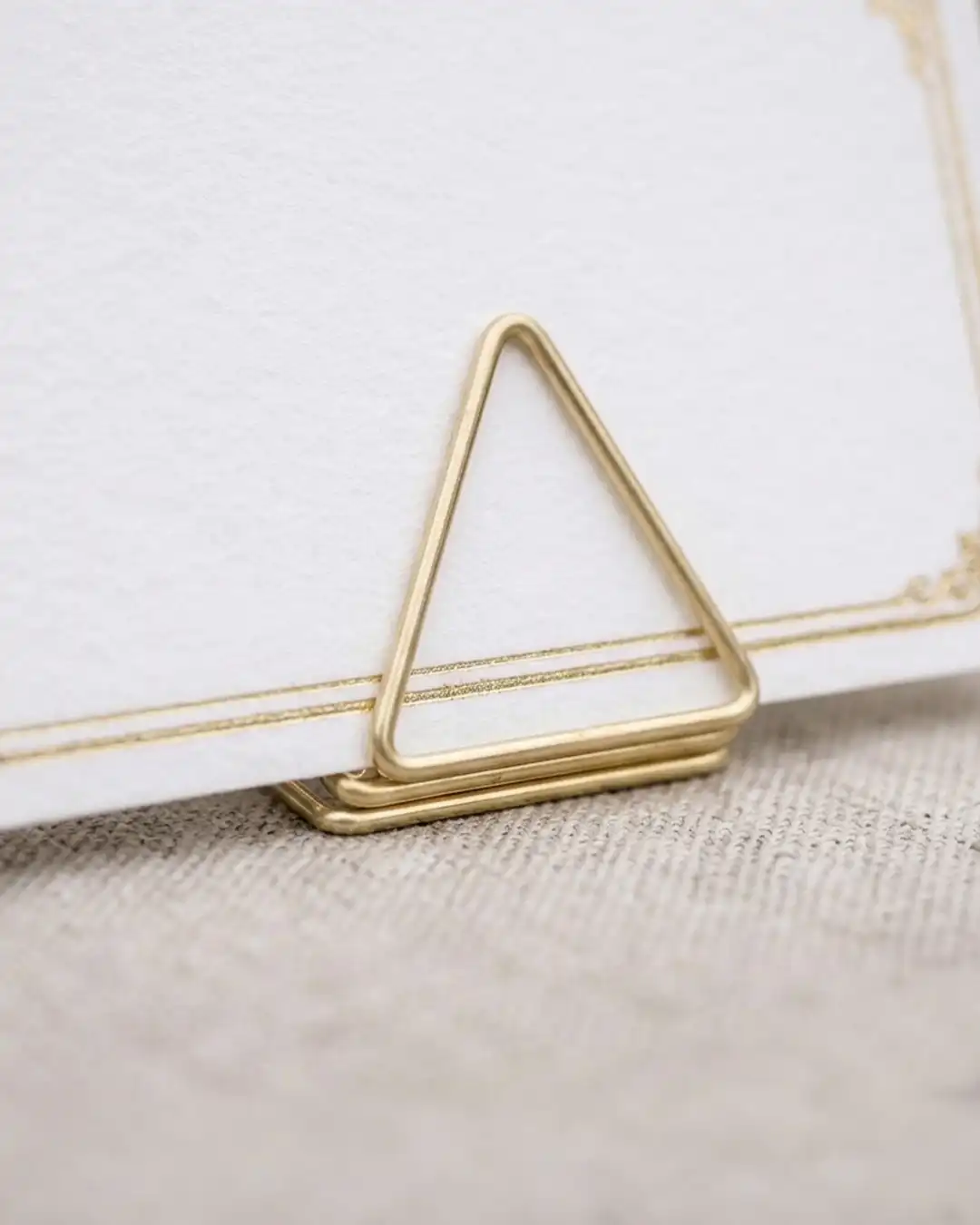 Bordkortholdere Trekant Guld 2,3 cm (10 stk.)